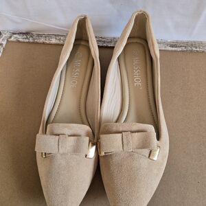 Beige Suede Soft Loafers by Musshoe